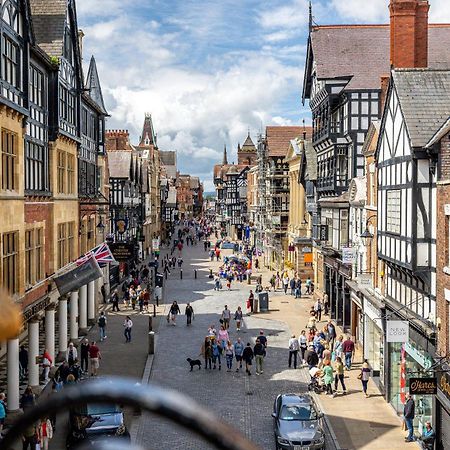 Insta-Worthy Loft On Historic Chester Rows, Sleeps 4 & Free Parking Apartment Exterior photo