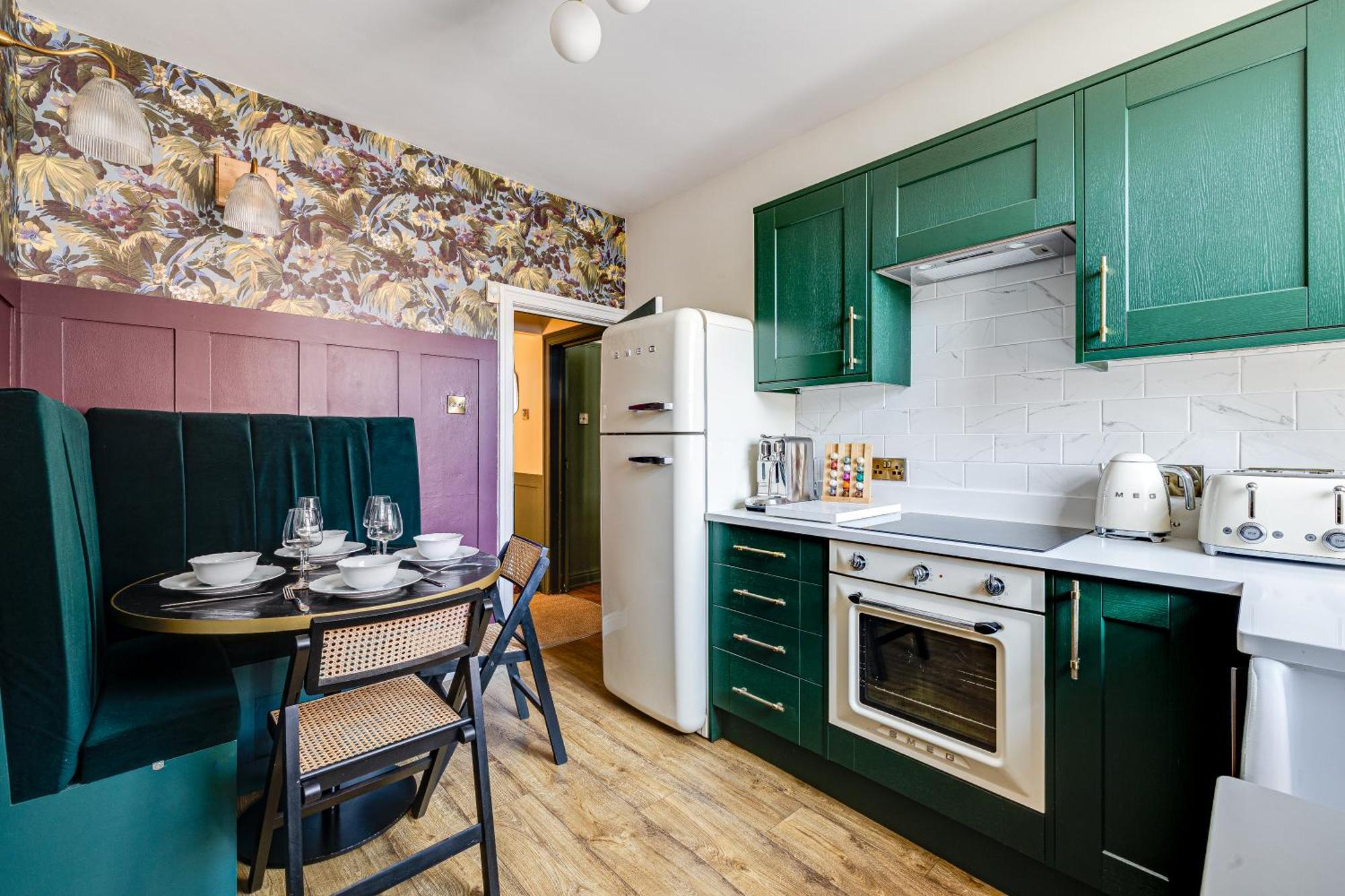 Insta-Worthy Loft On Historic Chester Rows, Sleeps 4 & Free Parking Exterior photo