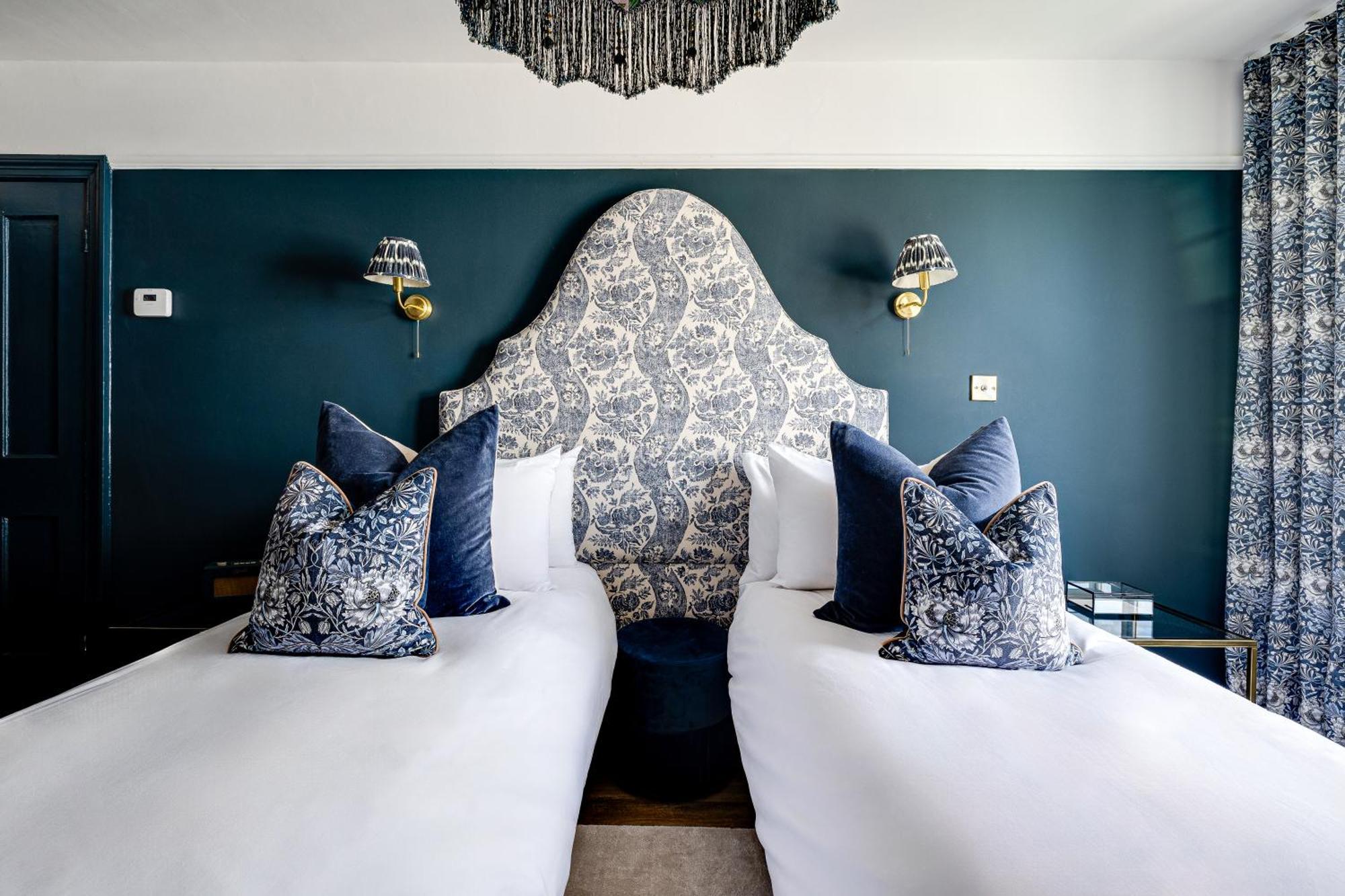 Insta-Worthy Loft On Historic Chester Rows, Sleeps 4 & Free Parking Exterior photo